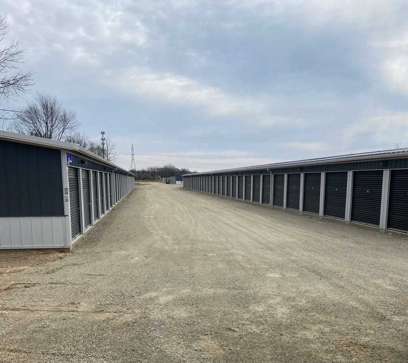 Smart Self Storage in Dayton, Ohio — drive aisle between rows of units