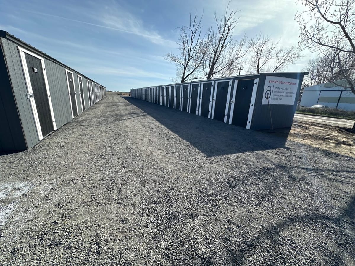 Spokane Smart Storage in Medical Lake, Washington — the main drive